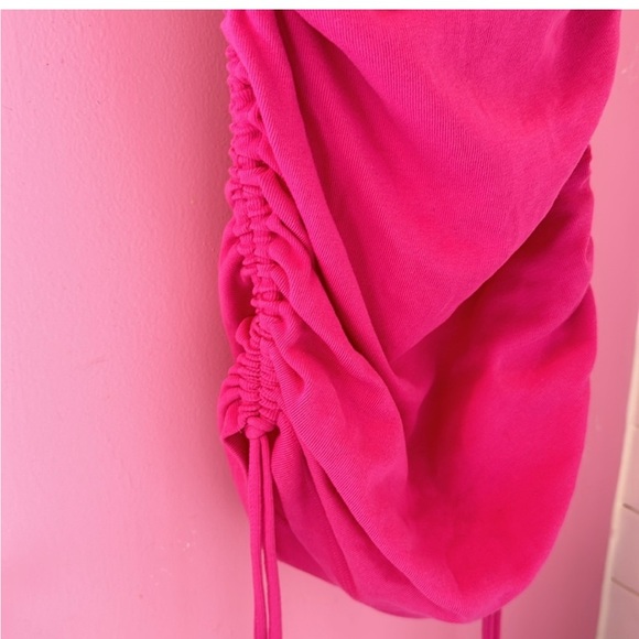 Good American Ruched Hot Pink Dress - Picture 4 of 8
